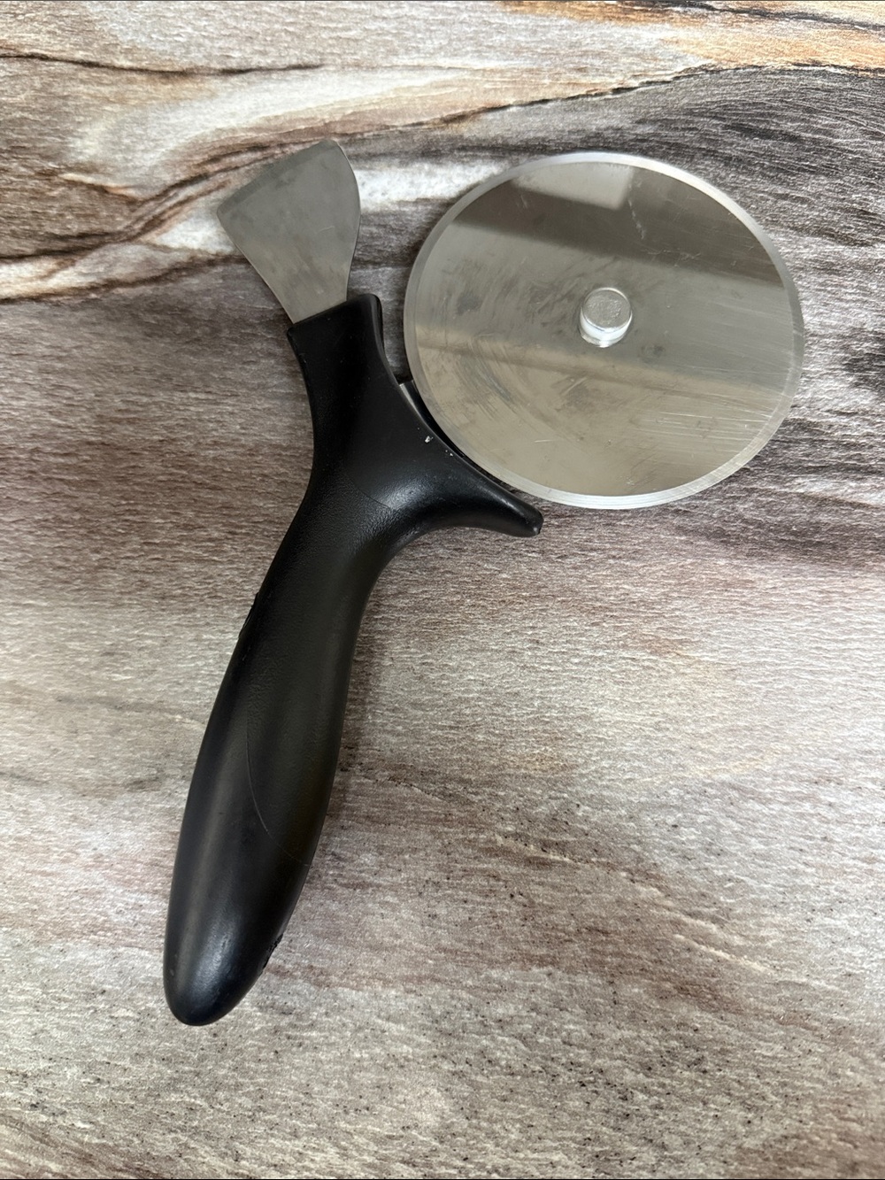 Pampered Chef 🧑🏻‍🍳 Pizza and Crust cutter